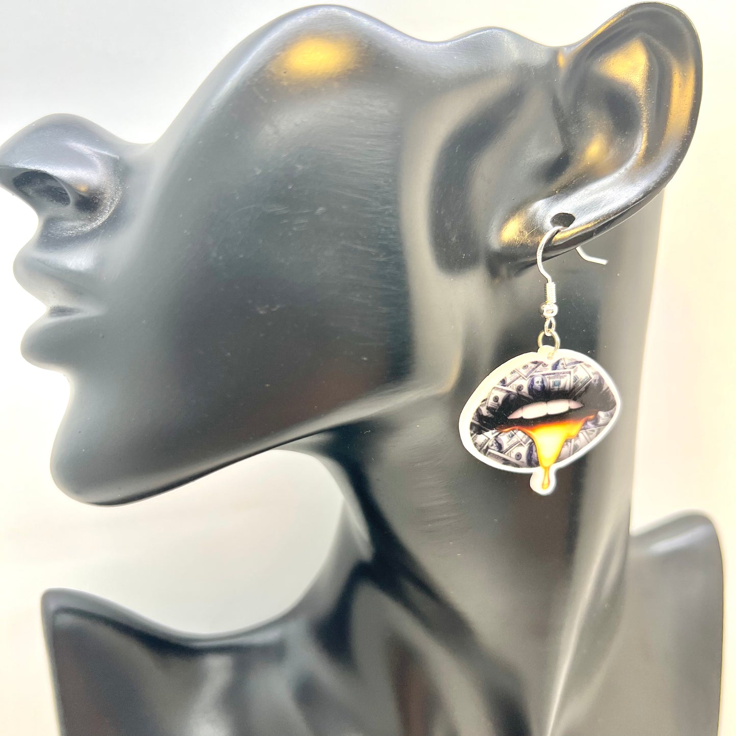 Gold Money Lips Earrings