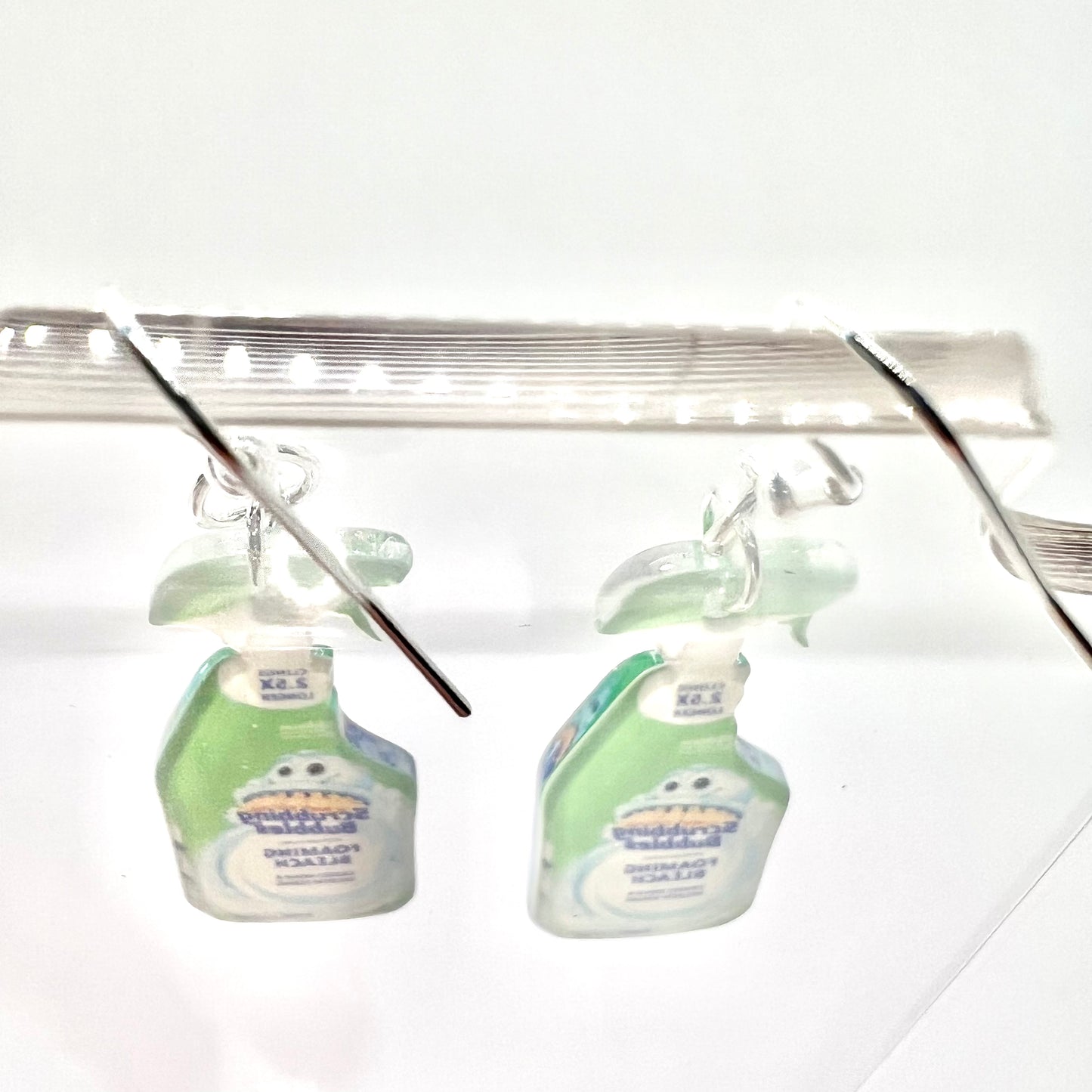 Scrub Spray Earrings