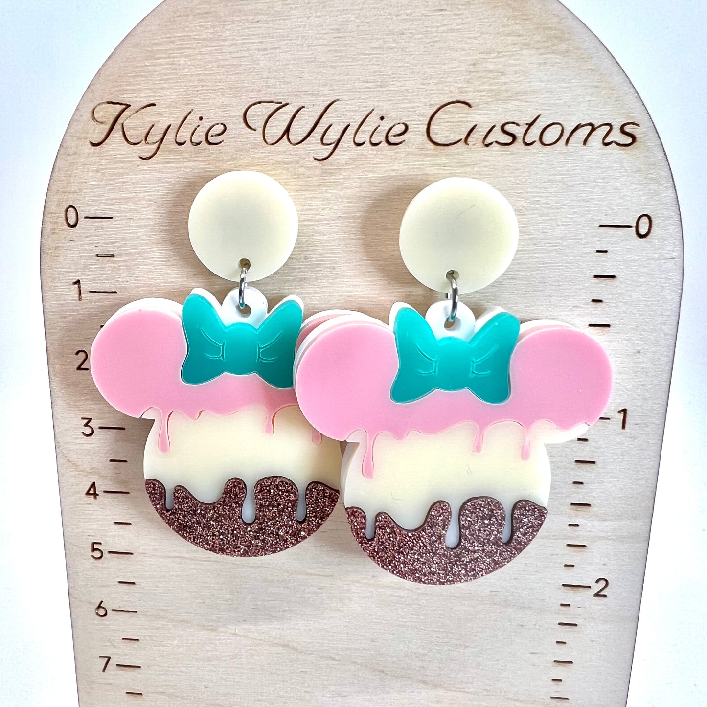Minnie Ice Cream Earrings