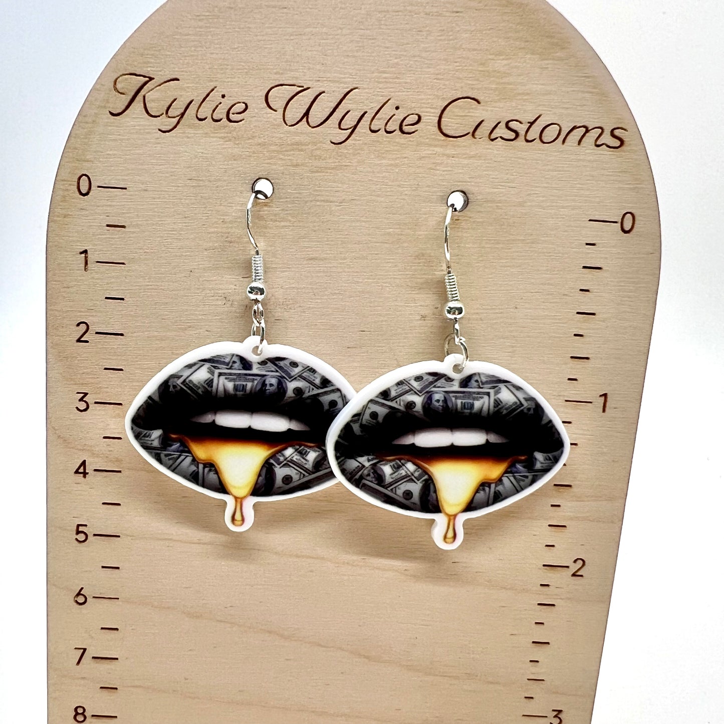 Gold Money Lips Earrings