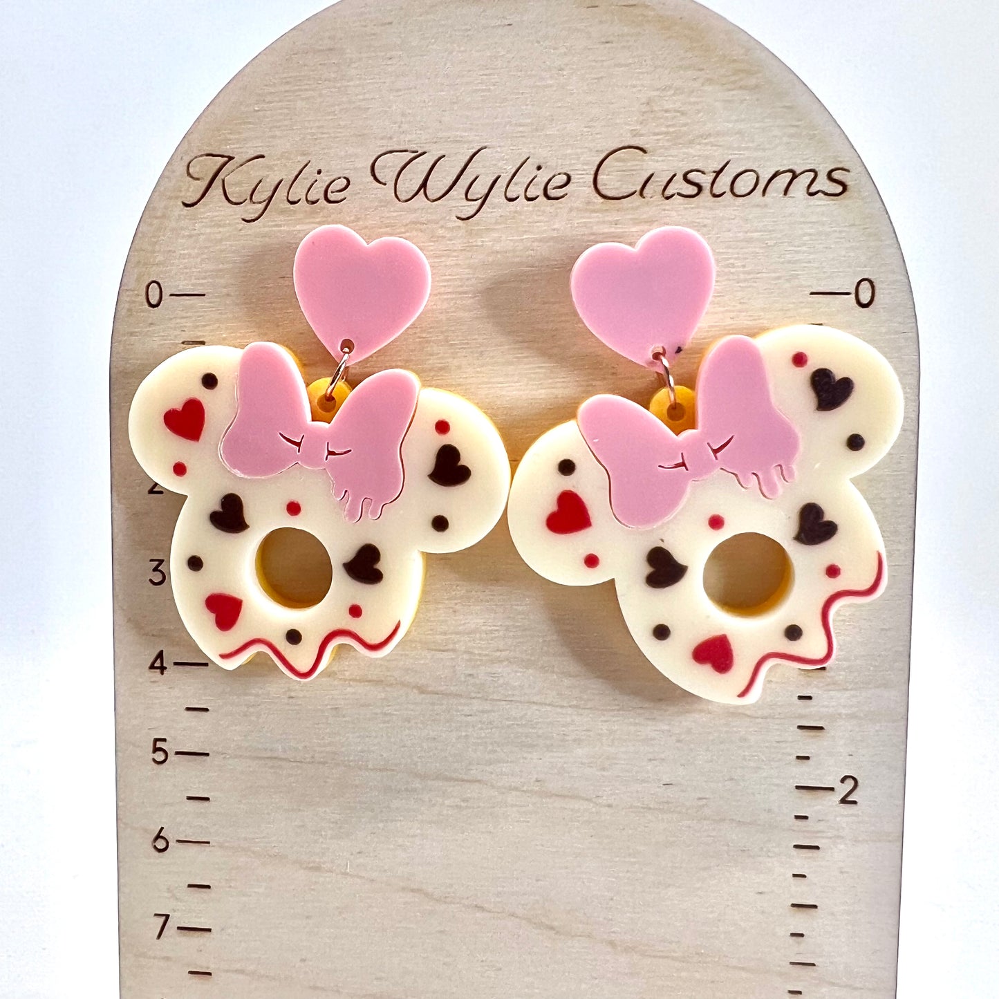 Minnie Donut Earrings