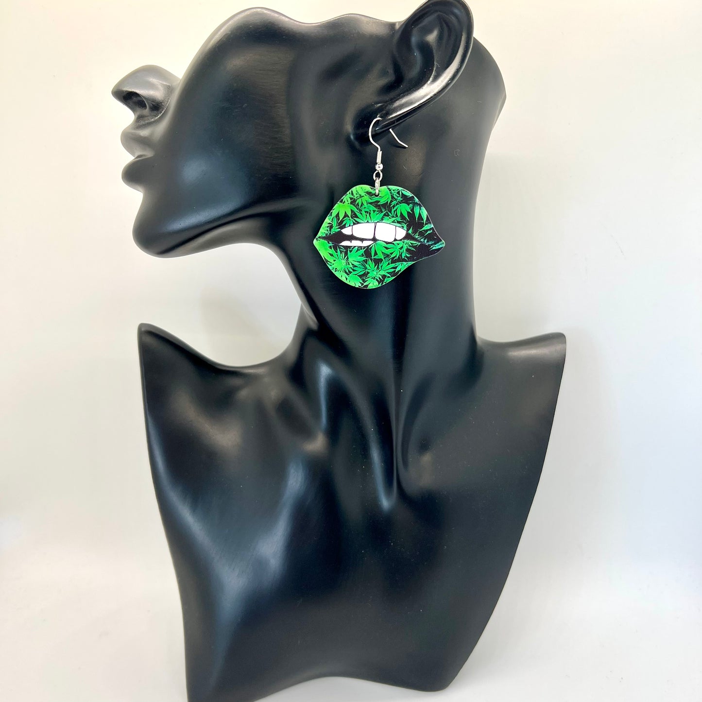 “Pot Lips” Earrings