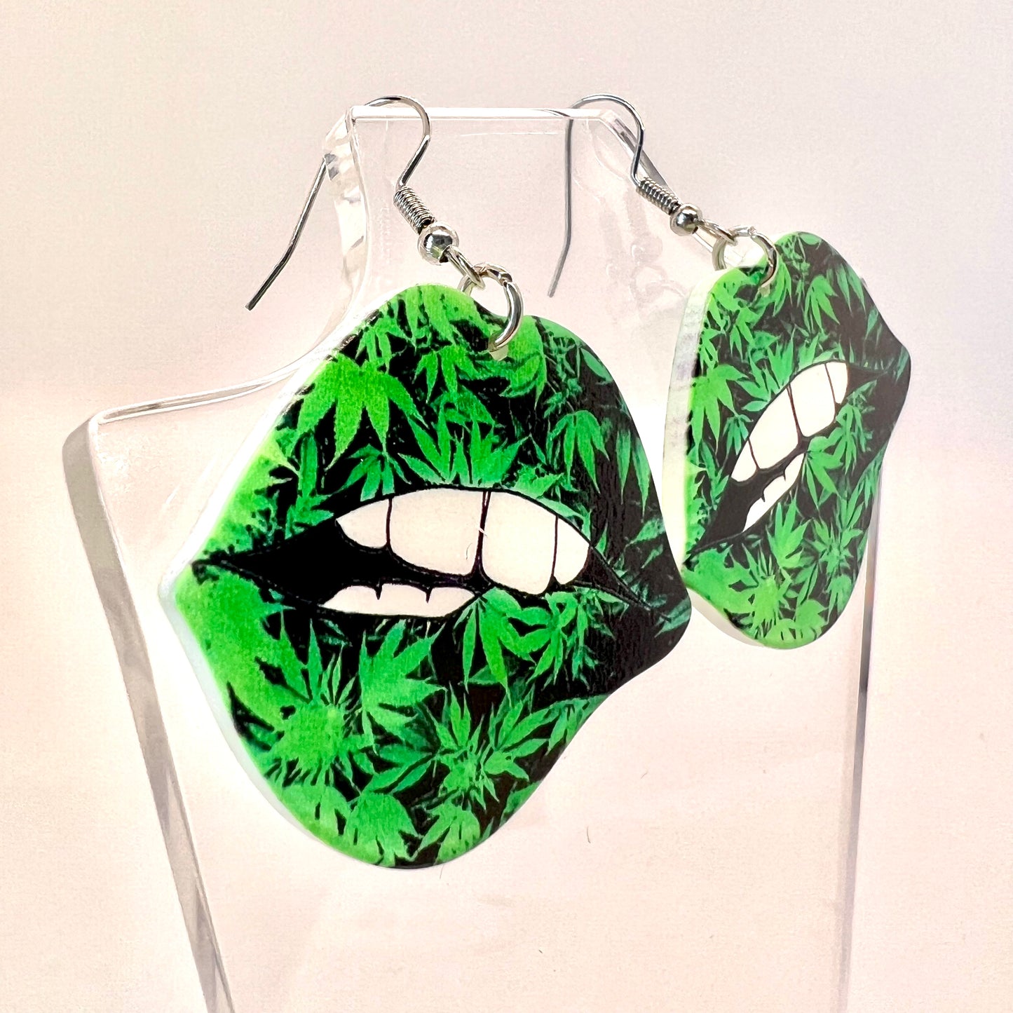 “Pot Lips” Earrings