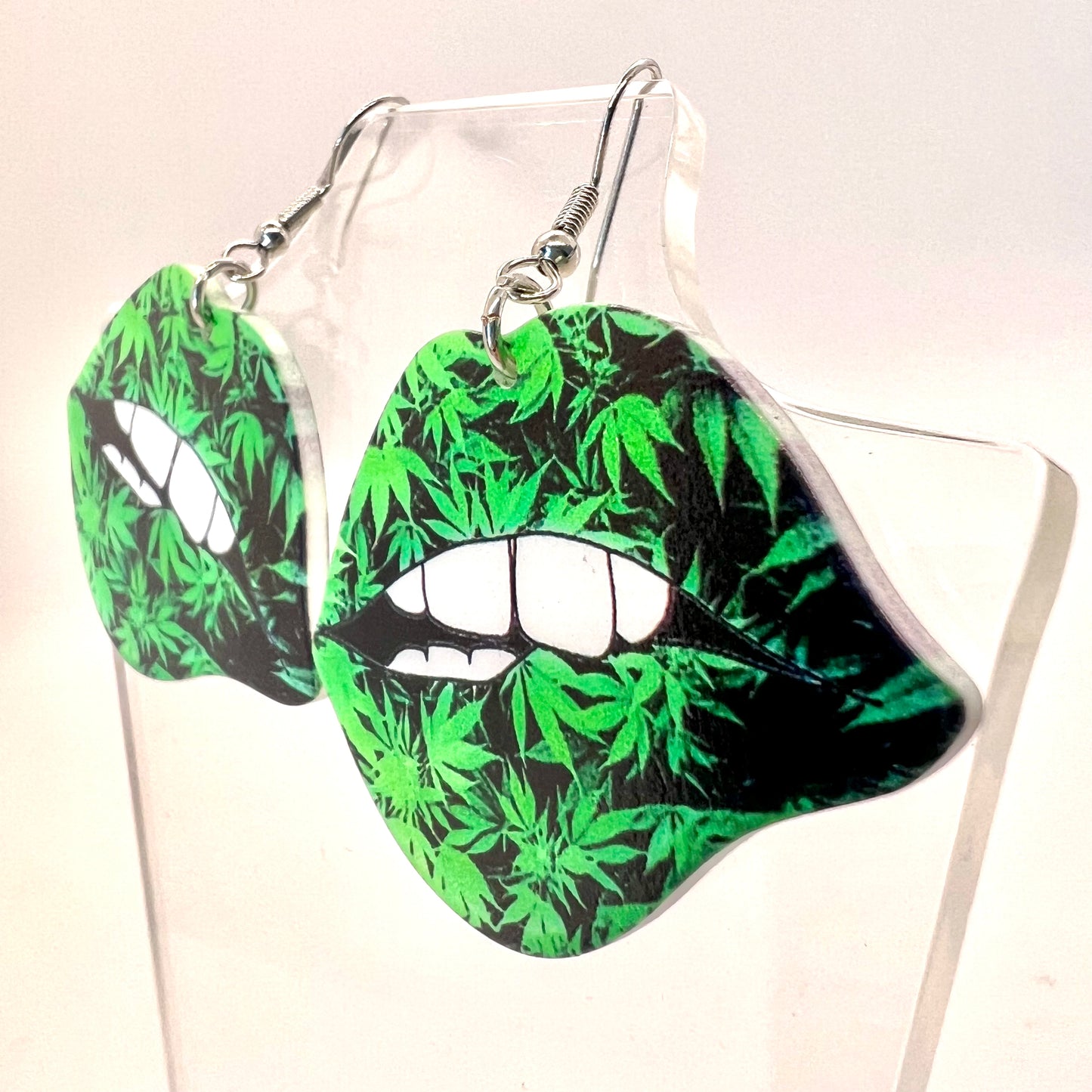“Pot Lips” Earrings